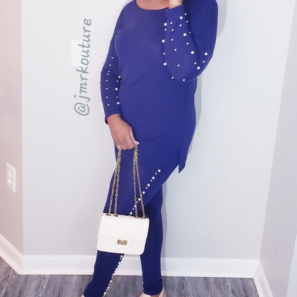 Pearls set blue